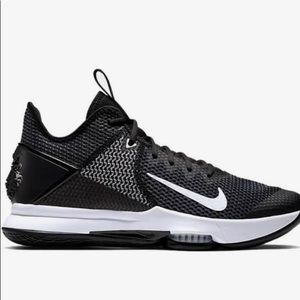 Lebron witness 4 basketball shoes